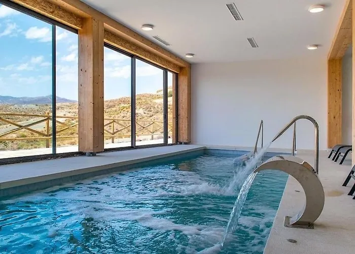 Paradise- Getaway - Golf - - 6 Pools -sea Views 3702