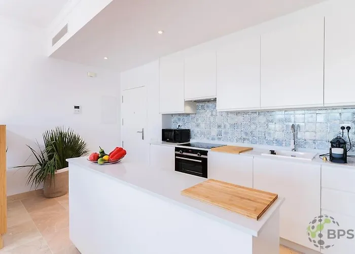 Paradise- Getaway - Golf - - 6 Pools -sea Views 3702