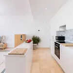 Paradise- Getaway - Golf - - 6 Pools -sea Views 3702 Apartment *