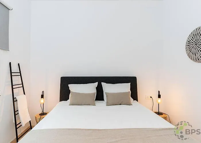 公寓 Paradise- Getaway - Golf - - 6 Pools -sea Views 3702 *